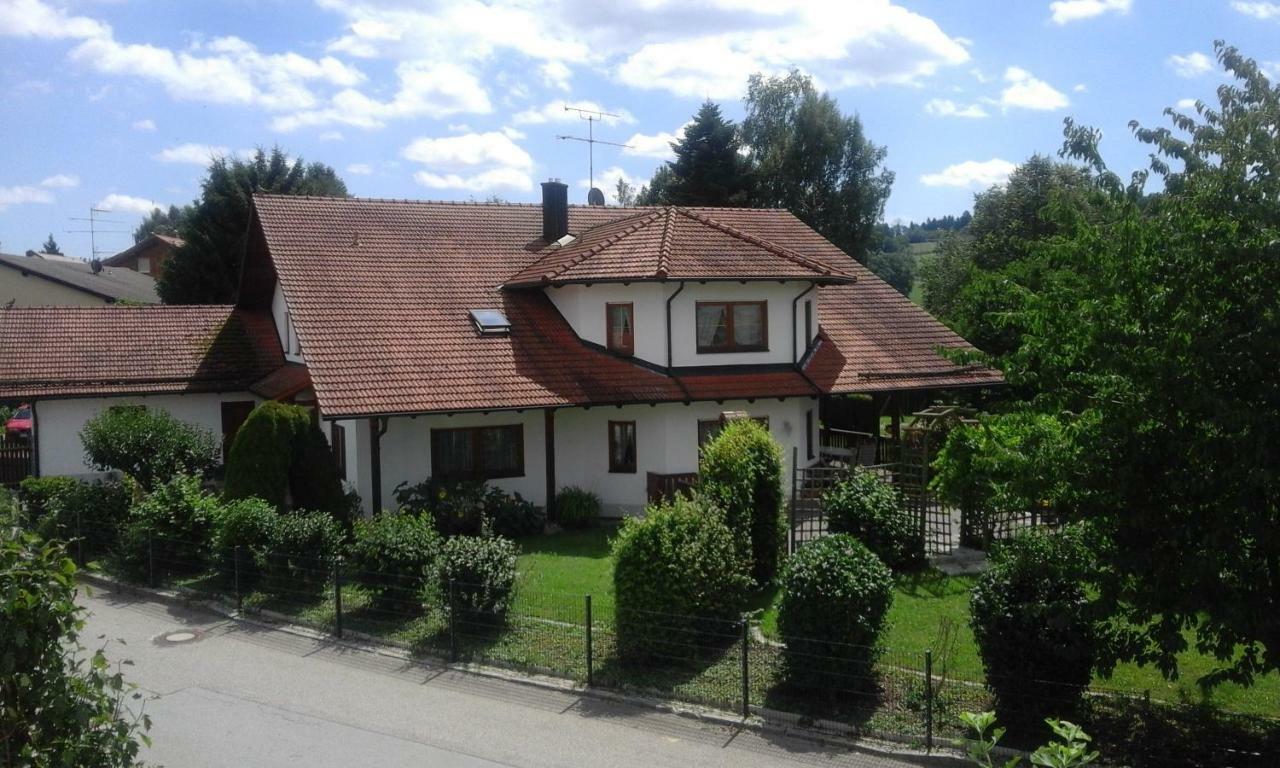 Auszeit-Wohnungen Aidenbach Esterno foto
